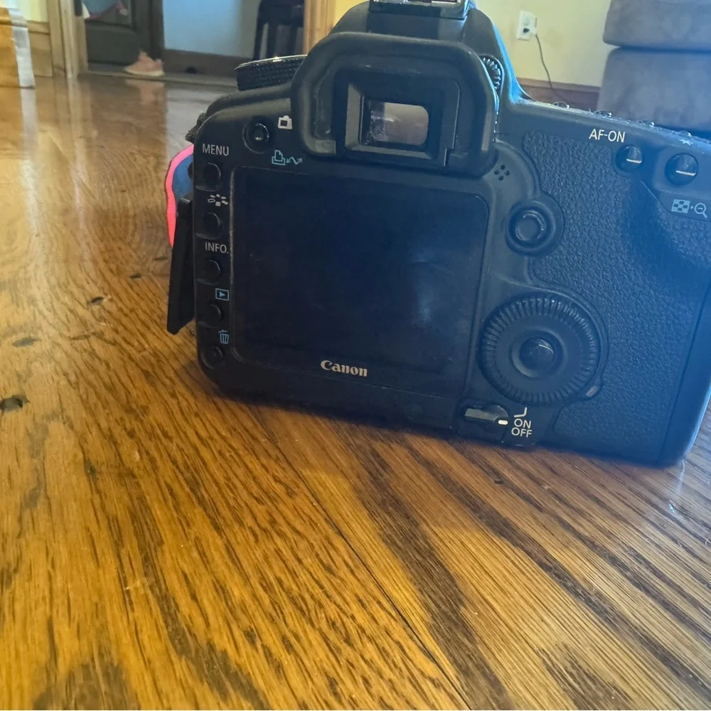 Canon EOS 5D Mark II Black Camera
